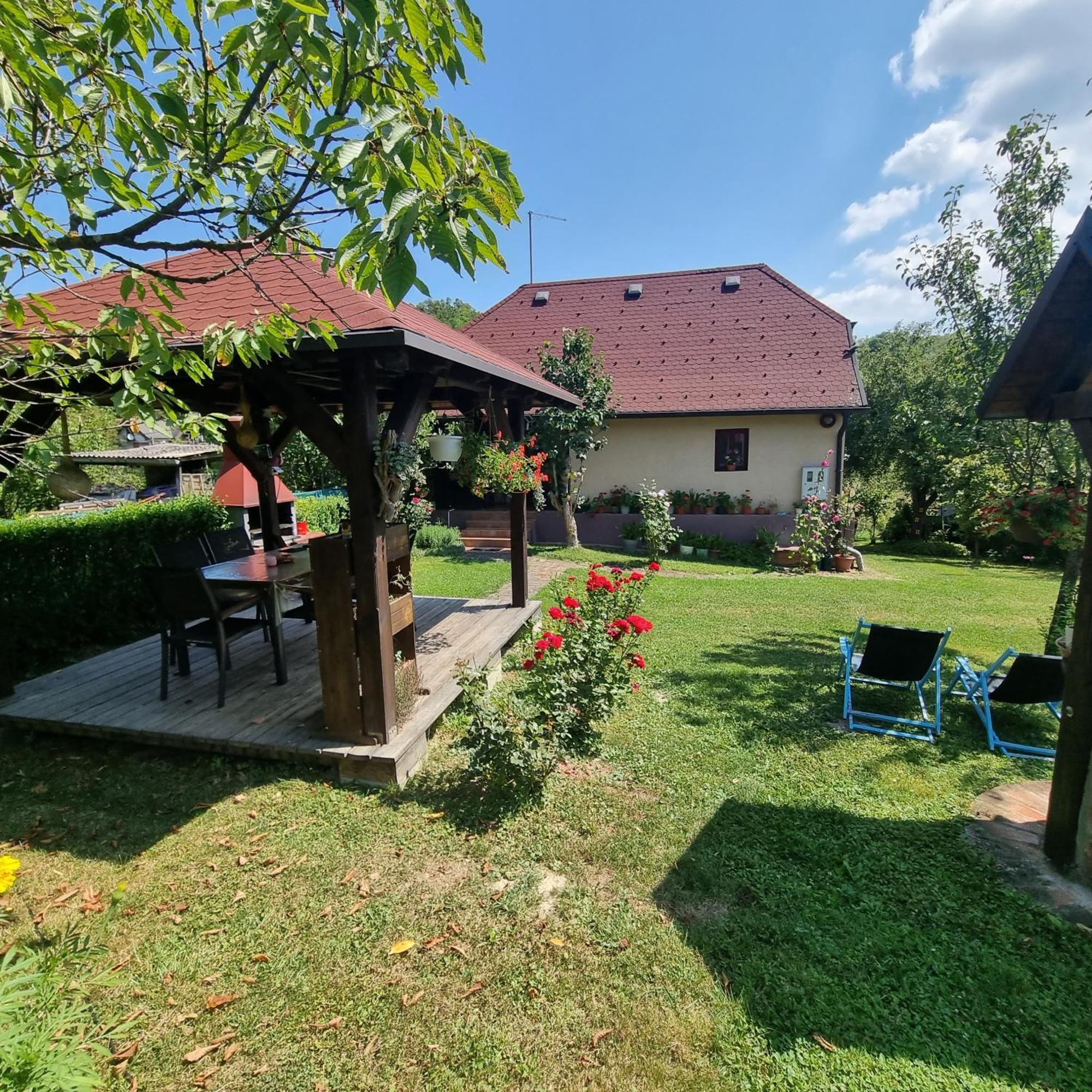 Kuca Za Odmor Bajtica Villa Jesenovec Kültér fotó